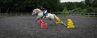 Balleroy Delilah jumping